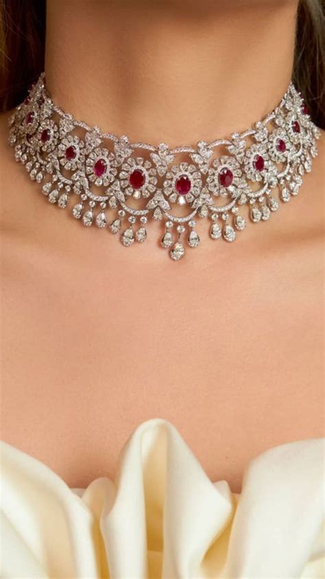 Pin By Manoj Kadel On Diamond Necklaces Colour Stone And Perls Jewellery Diamond Necklace