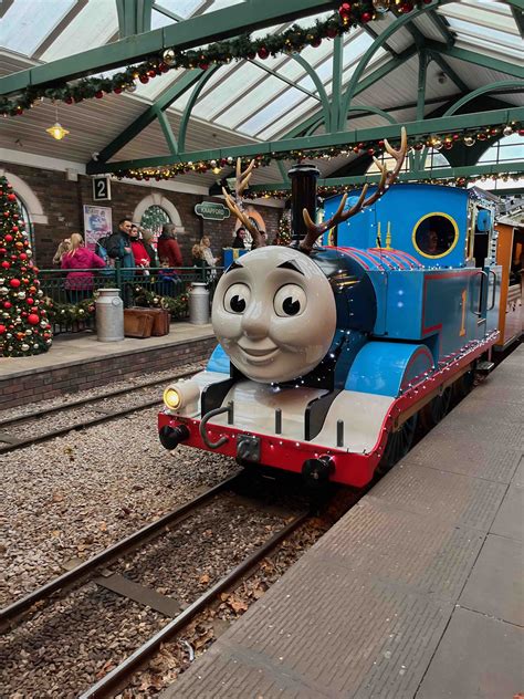 Thomas Land Magical Christmas 2021 At Drayton Manor Review Paul