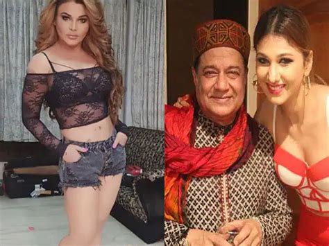 Rakhi Sawant Tells Bigg Boss 12 S Anup Jalota To Get Intimate With