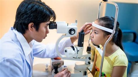 What is farsightedness? Causes, signs and ways to prevent farsightedness