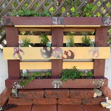 Eco-Friendly and Stylish Pallet Garden Designs for Your Home