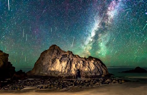 Heres What 45 Minutes Of Meteor Shower Looks Like In A Single Photo