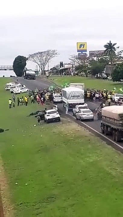 Motorista Atropela Manifestantes Que Bloqueavam Rodovia Em SP Veja