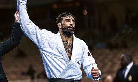 Leandro Lo campeão mundial de jiu jítsu é morto em São Paulo J6