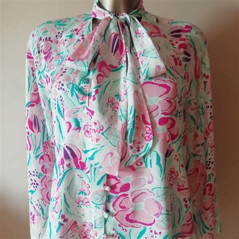 Stunning Pussy Bow S Inspired Floral Print Blouse Depop