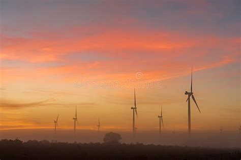 Silhouettes Of Wind Turbines In Fog At Dawn Near Hopefield Stock Image Image Of Infrastructure