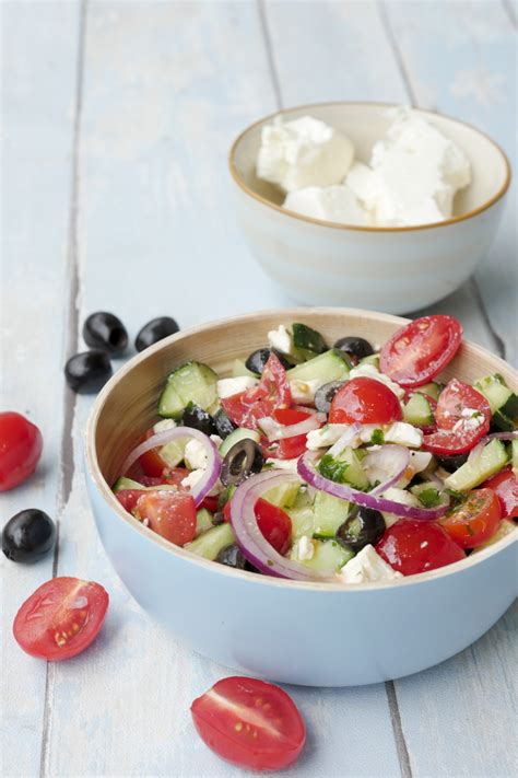 Schneller Griechischer Salat Mit Oliven Und Feta Bauernsalat