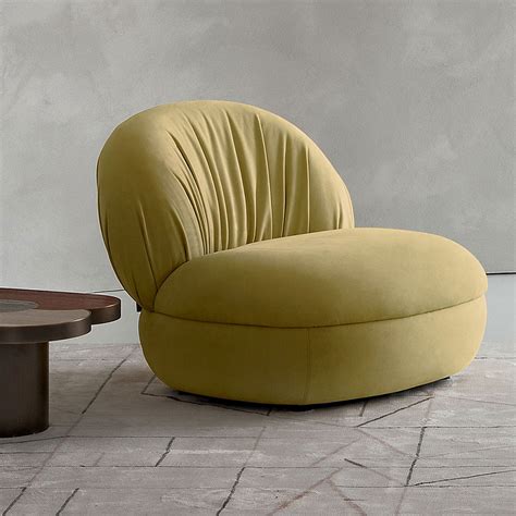 Fandango Armchair Rugiano FCI London