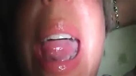 Meine MILF hat eine vollbusige oma bloßgestellt heiß sieht aus xHamster