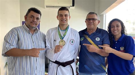 Esporte Educa O Atleta Apoiado Pela Apeoc Se Prepara Para