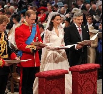 Prince William And Kate Middleton Share First Public Kiss (PICS) News ...