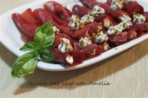 Rotolini Di Bresaola E Pistacchi Ricetta Cucina Per Caso Con Amelia