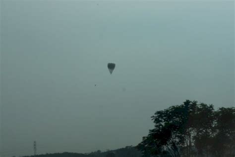 Balon Udara Terbang Di Langit Saat Perayaan Syawalan RMOL JATENG