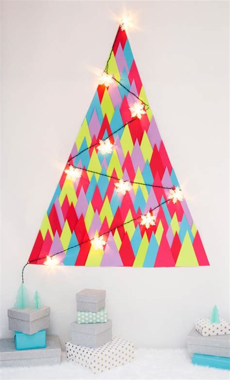 Creative Christmas Decor Ideas: Christmas Tree On A Wall