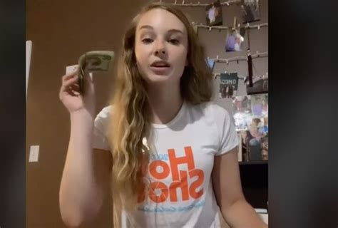 Mesera De Hooters Revela Cu Nto Gana En Propinas En Tan Solo Una Semana