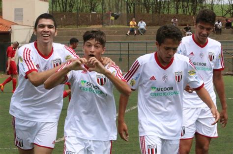 Paulista Bota SP sub 15 perde para Timão sub 17 vence e garante vaga