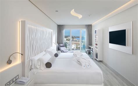 Rooms and suites | Amàre Beach Hotel Marbella