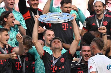 Oficial Bayern Múnich Salió Campeón De La Bundesliga Y Los Echaron Del Club ¡escándalo En Alemania