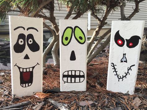 Halloween Decoration Reclaimed Wood Ghost By Gtscraftshop On Etsy Pallet Halloween Decorations