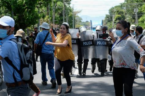 Diez Cosas Vinculadas Al Periodismo Que El Régimen Ortega Murillo Prohibió En Nicaragua