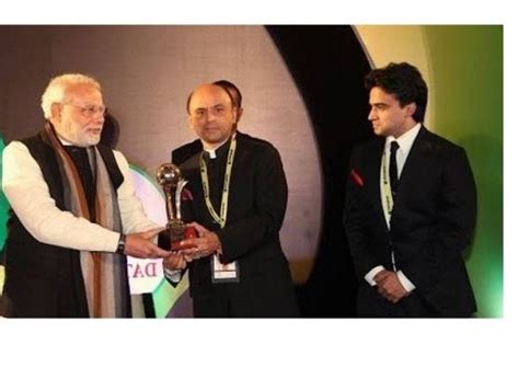 Narendra Modi Awards Galgotias University as The Top Private University ...