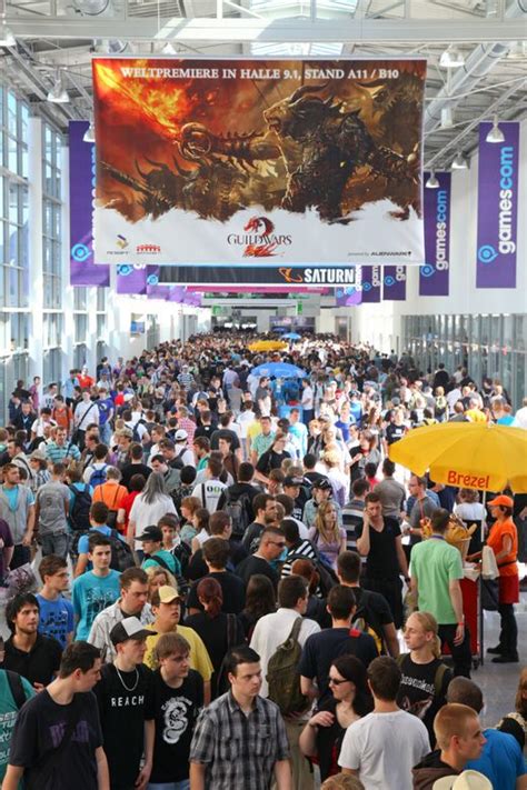 Gamescom Mehr Aussteller Mehr Bewegung DER SPIEGEL