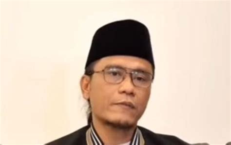 Gus Miftah Minta Maaf Langsung Pada Pakde Sonhaji Pedagang Es Teh