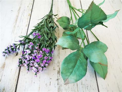 Easy Flower Napkin Ring Diy Adorn The Table