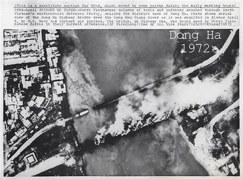 1972 Vietnam Us Navy Aircraft Bomb Dong Ha Bridge Highway Flickr