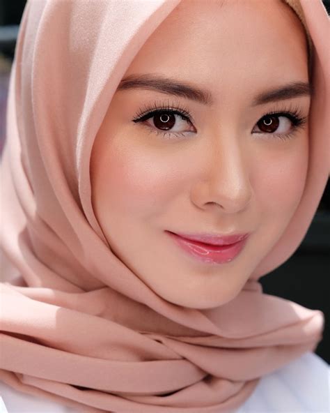 Pin Oleh Warlike Di Girl Hijab Membentuk Alis Kecantikan Inspirasi