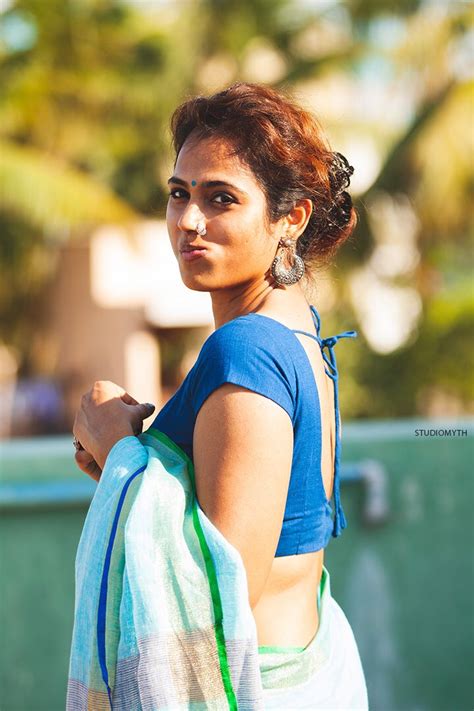 Ramya Pandian Hot Stills In Saree South Indian Actress