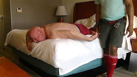 Bbc Masseur Cant Resist Bear Ass American Gay Black Porn Xhamster