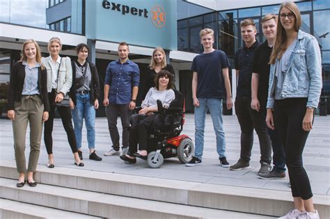 Expert: Start für Azubis und Studenten