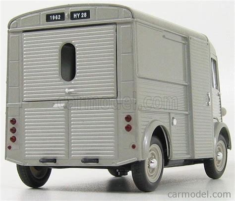 SOLIDO 8054 202409 Scale 1 21 CITROEN HY VAN 1962 SILVER