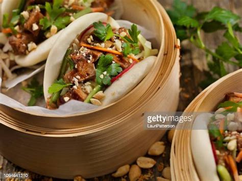 Pork Bao Bun Fotografías E Imágenes De Stock Getty Images