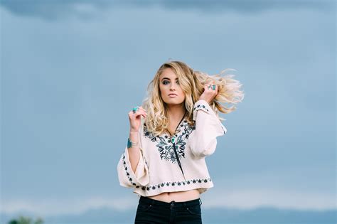 Plus De 100 000 Photos Gratuites De Femme Blonde Yeux Bleus Et De Femme Pixabay