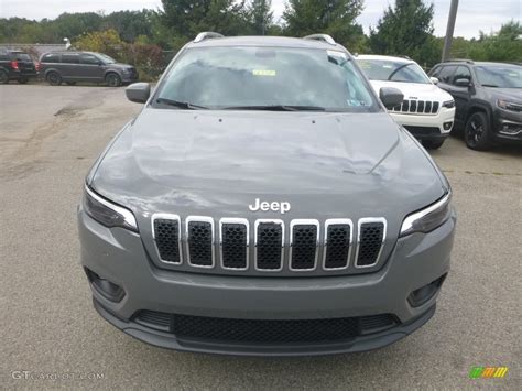 2020 Sting Gray Jeep Cherokee Latitude Plus 4x4 135360890 Photo 8