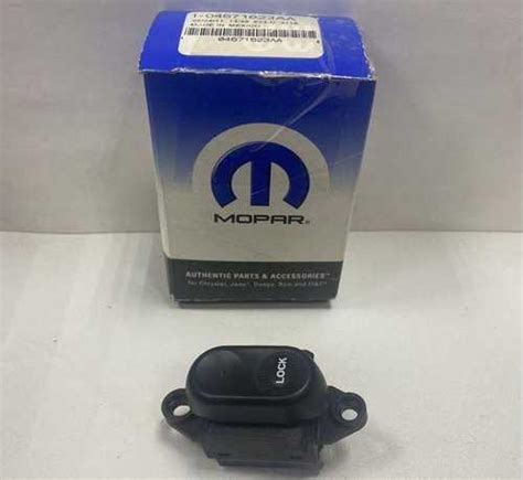 Кнопка блокировки замка двери PT cruiser | Festima.Ru – частные объявления