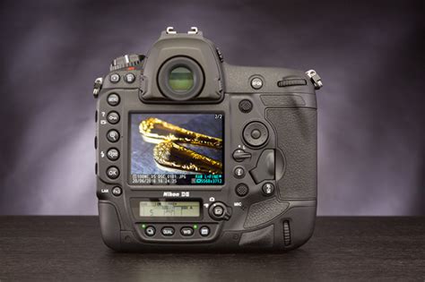 Nikon D5 Review | PCMag