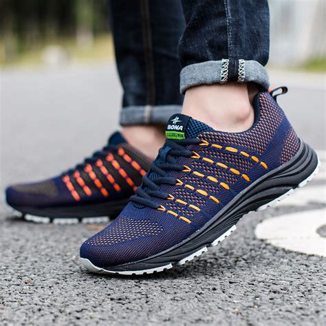 Кроссовки для бега и ходьбы: Какая обувь лучше всего подходит для ...