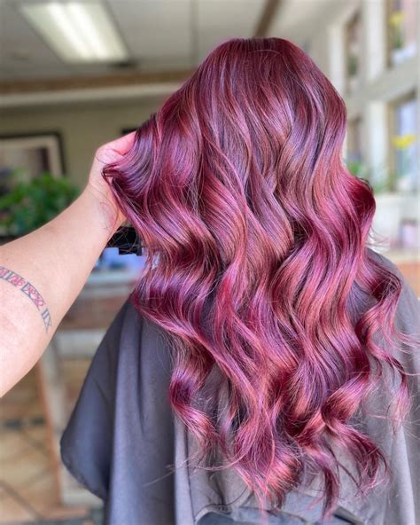 53 Maroon Hair Trends Perfect For 2024