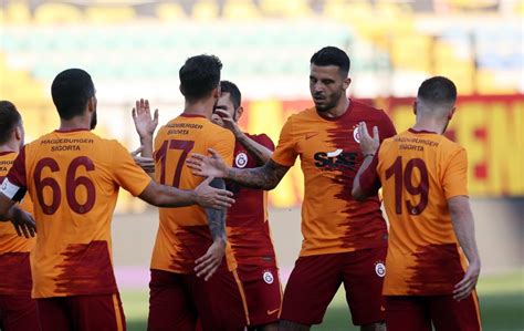 Galatasaraydaki Son Gelişmeler Taraftarları Mutlu Eden Cinsten Üç