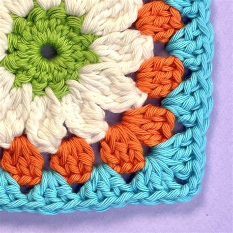 Hobbii Granny Square Daisy Patterns Uk