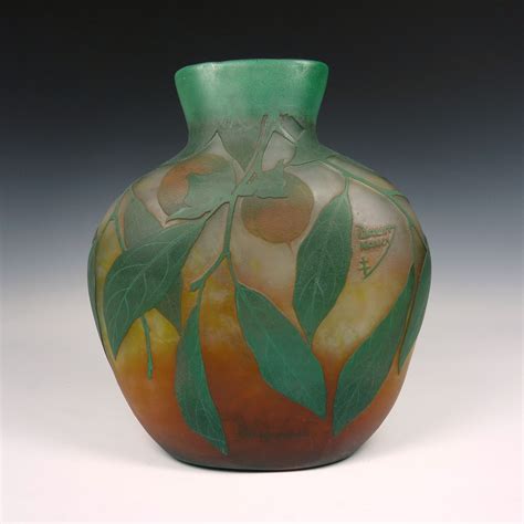 Daum, a cameo vase | Glass art, Art decor, Art nouveau