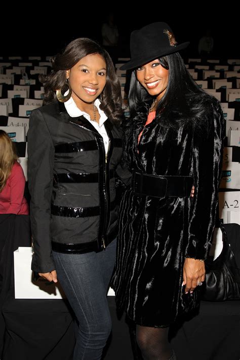 how old is pilar sanders 8