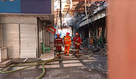 Tim Labfor Polda Jatim Selidiki Penyebab Kebakaran Malang Plaza