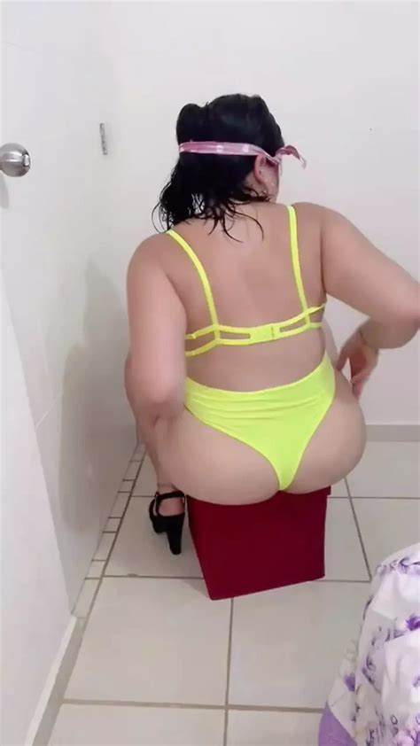 Mexikanische Milf Latina Sekret Rin Mit Dickem Arsch In Babypuppe Zieht Alles Aus Damit Sie