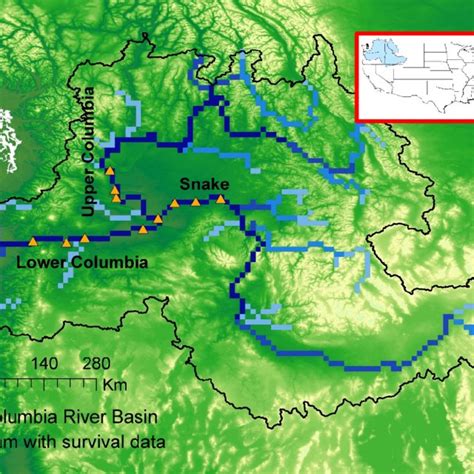 Map of Columbia River Basin with the mainstreams outlined in blue ...