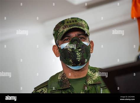 El General Del MAJO Eduardo Zapateiro Como General Militar Y Policial