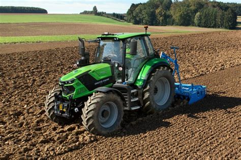 In De Spotlight De Nieuwe Deutz Fahr 6 4 Serie Debutrac